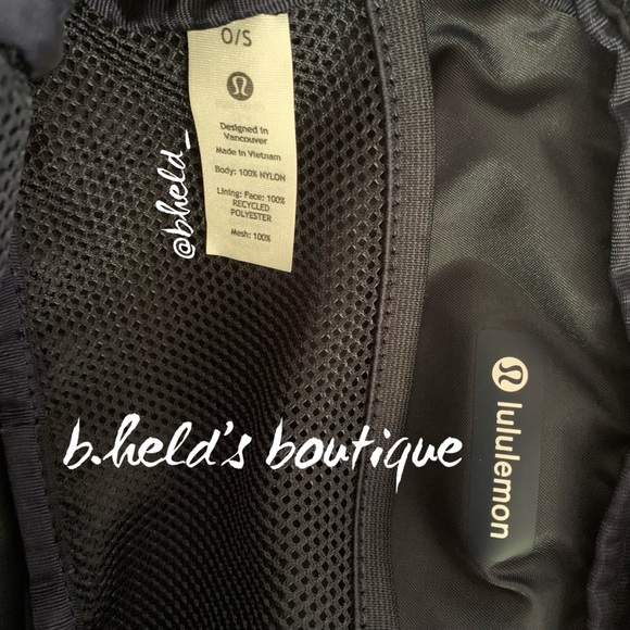 lululemon Everywhere Belt Bag in True Navy Blue with Silver Zipper (1L) New NWT - Picture 14 of 15